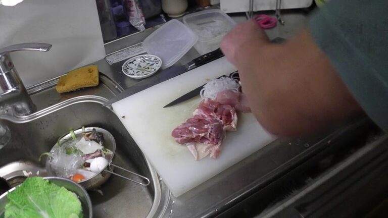 幸運な病のレシピ（ 852 ）夜：ロール白菜、鶏皮のパリッと焼き