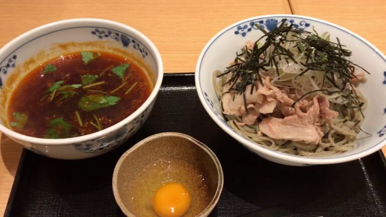 秋葉原 つけ蕎麦 ピリ辛ラー油