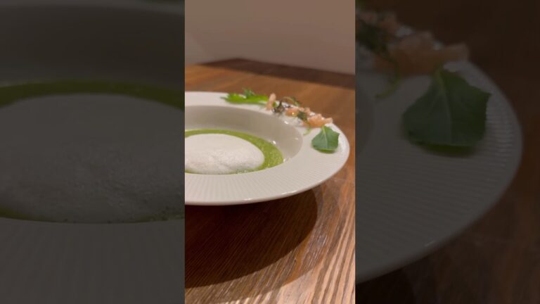 【グリンピースのスープ】ホテルのコックが作る"ポタージュ・サンジェルマン"#スープ #ポタージュ　#料理動画 #おうちカフェ#おうちごはん #カプチーノ仕立て #フレンチ #フランス料理　#イタリアン