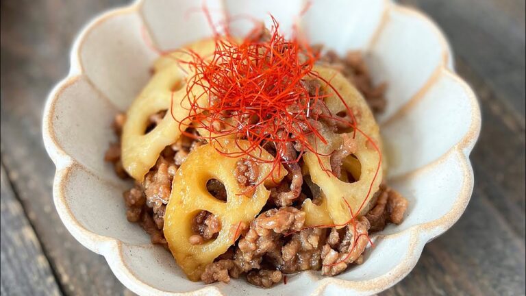 ごはんに合う♪れんこんのそぼろ炒め