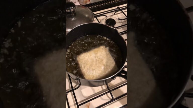はんぺん(チーズ入り)をただ揚げるだけの動画(前編)
