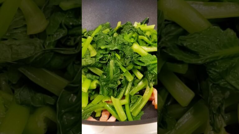 #小松菜とベーコンのソテー  #sautedSpinachmustardandbacon