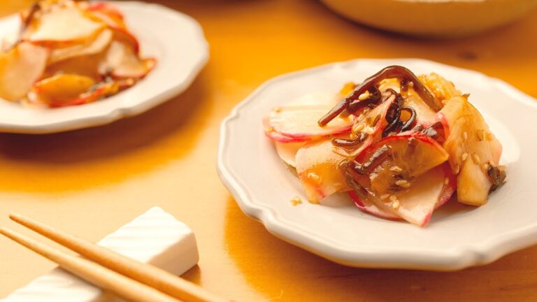 【箸休めにぴったり】箸をつけたら止まらない『かぶの塩昆布和え』