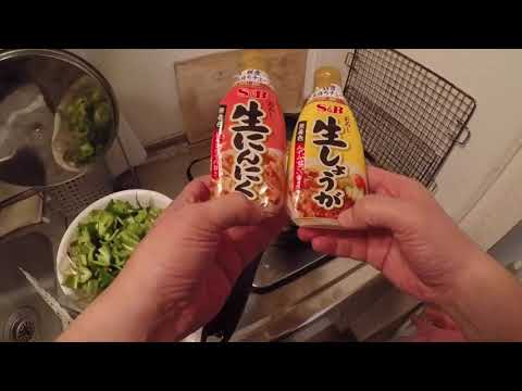 激うま！　豚、ニラ、モヤシ、ピーマン炒め