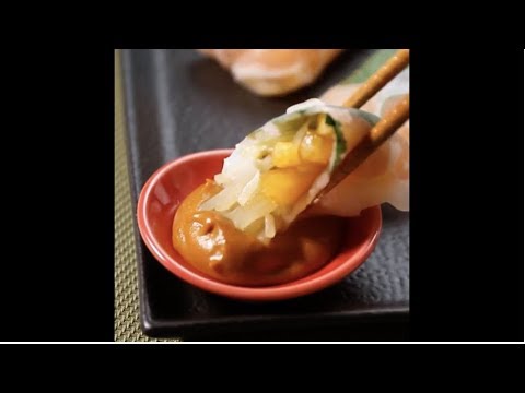 柿の新しい食べ方 生ハムと柿の生春巻き