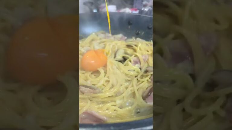 【簡単パパ飯】ワンパンレシピ。明太子のカルボナーラ風パスタ#shorts