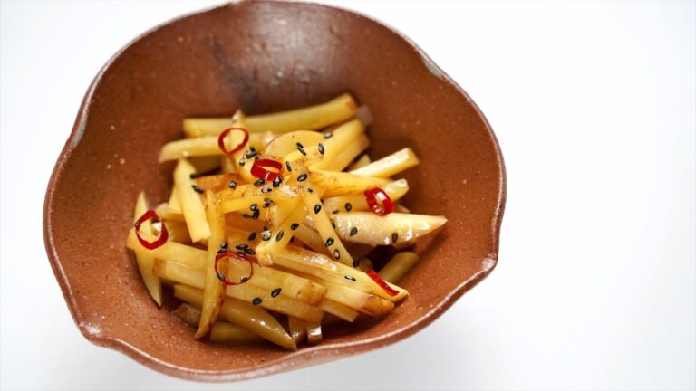 【新じゃがいも甘辛炒め】やみつき！皮がうまい！