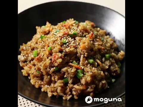 海苔の風味と黒胡椒がマッチ 桜えびとピーマンの海苔風味黒炒飯 ｜ moguna[モグナ]
