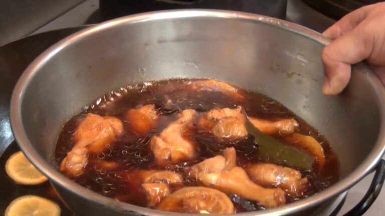 【‎干炸香鳮翅（鶏手羽元の香料煮揚げ）】長坂松夫の運命クッキング#164