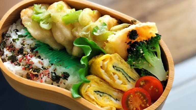 【お弁当・鶏胸肉レシピ】ENG sub lunch box卵焼き　たらこポテト