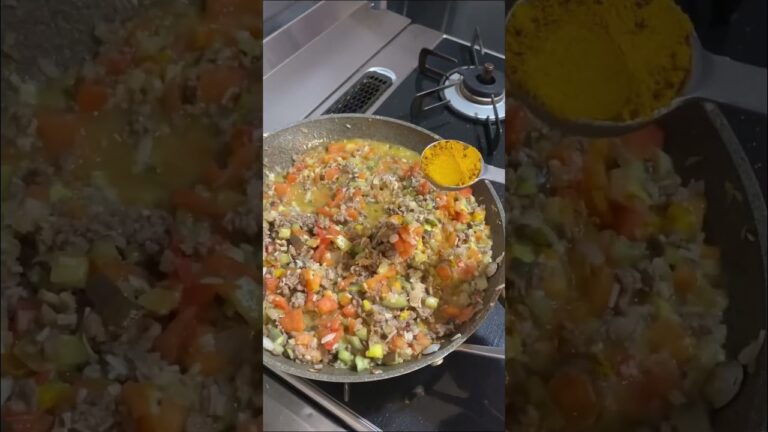 ＼ヘルシー＆ルー不要／生トマトdeキーマカレー レシピはコメント欄に記載 #shorts