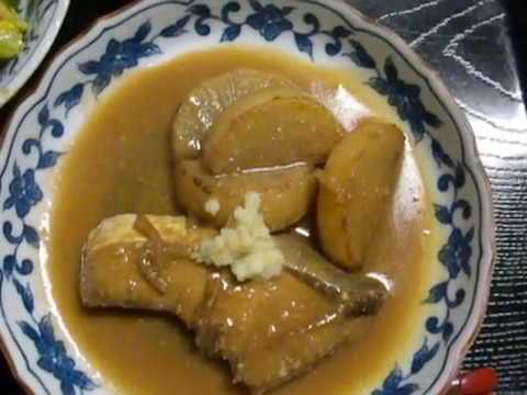ブリと大根の生姜味噌煮♡ちくわ炒め♡リンゴ