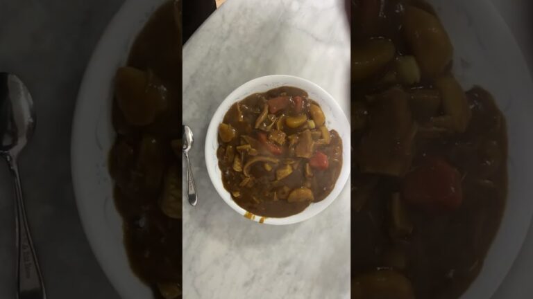 シーフードカレーいただきます🍛🍛🍛