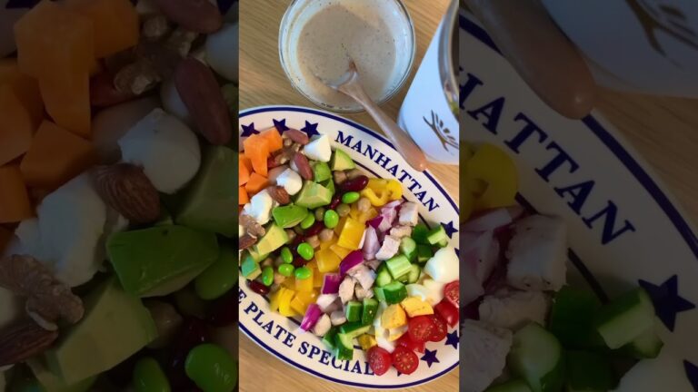 チリパウダー愛好家によるコブサラダ🔥ドレッシングも手作りで野菜もりもり🍅#おうちごはん#コブサラダ