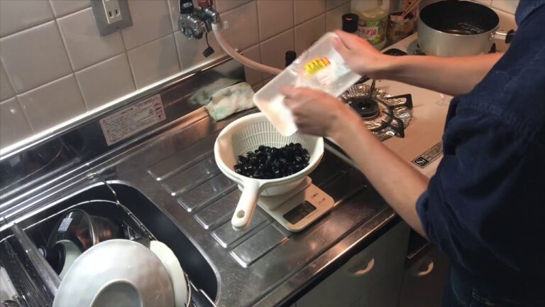 しじみと三つ葉の潮汁