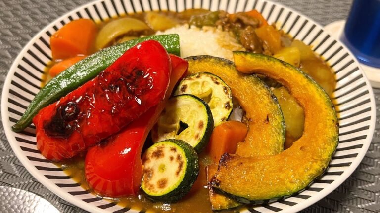 夏野菜を使って色鮮やかなカレーを作って、暑い夏を乗り越えよう！【夏野菜カレー】#料理 #夏野菜 #夏野菜カレー