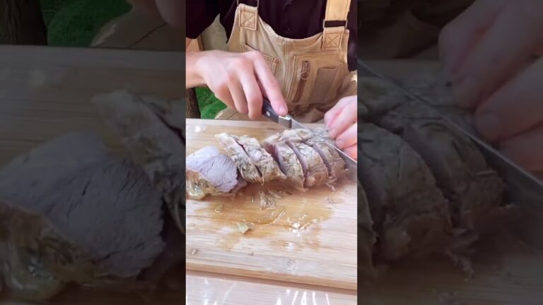 豚肩肉のコンフィサンド