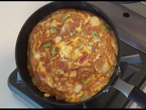 じゃが芋とアスパラのフライパンオムレツ（柴田真希）