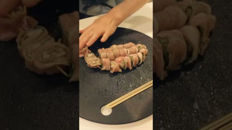 🍳豚肉で一品★串刺しに✨青じそたっぷり巻いて焼くだけ😋【不器用な私が作る簡単で美味しい料理編】#shorts