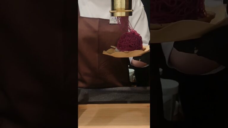 【食べ歩き】静岡にある濃紫芋だんごモンブラン!! 食べなきゃ損だに～！❤️ #モンブラン #アイス #牛乳ソフト #さつまいも #スイーツ #紫芋 #静岡グルメ #和栗 #shorts #和菓子