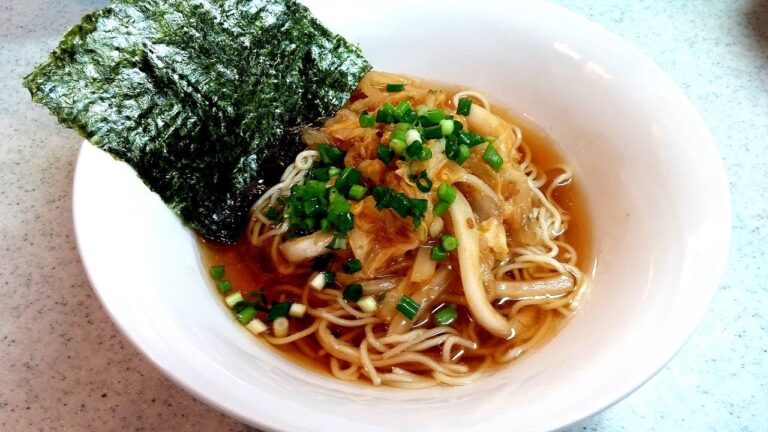 【簡単家庭料理】麻婆白菜ラーメン！究極ズボラ飯？超激安！冷蔵庫に残った白菜でササッと調理！