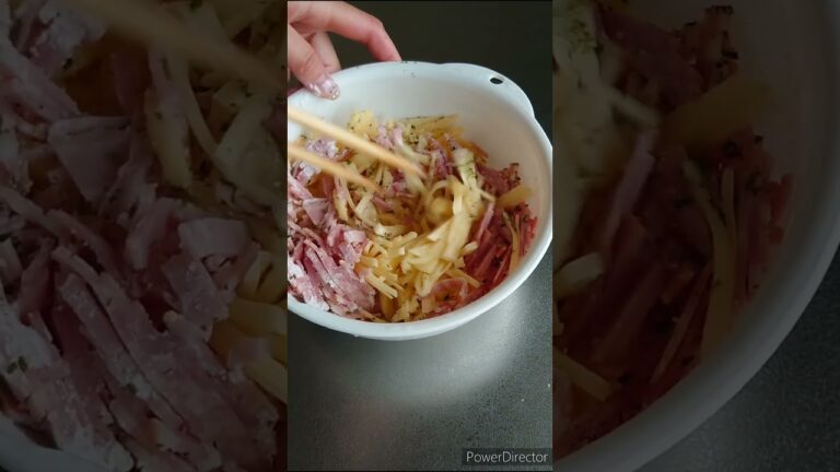 じゃがいものガレット🥔じゃがいもとベーコン🥔🥓#shorts