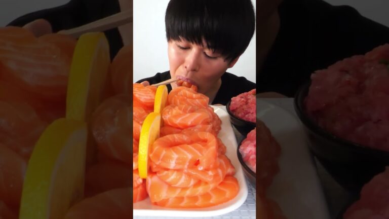 Mukbang ASMR サーモン麺 ネギトロ丼 Salmon Noodles #shorts