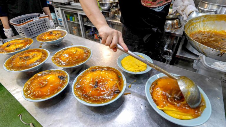 皿から溢れる大盛天津丼に爆食いアニキ達殺到！常連が列を成す爆売れ町中華。広島岡山の町中華5選。