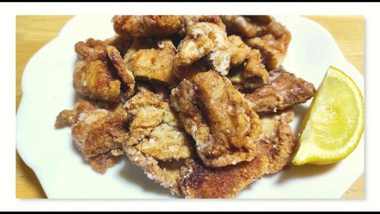 豚こま切れ肉のにんにく揚げGARLIC TASTE  FRIED PORK