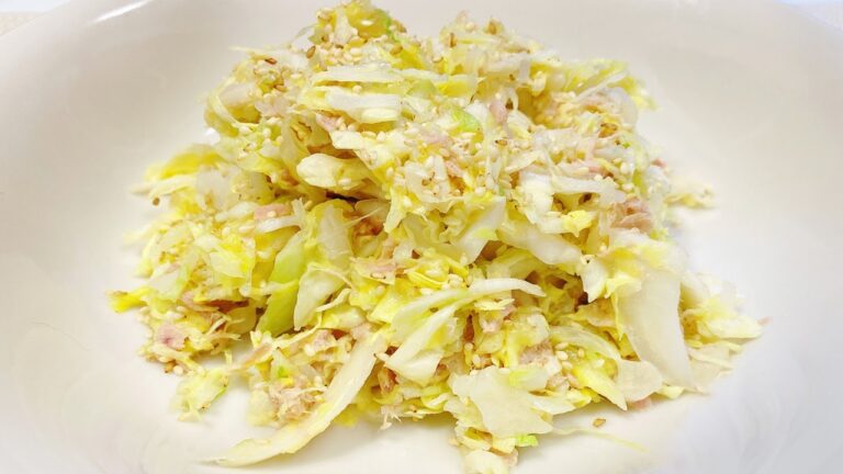 無限キャベツ【無限レシピ】めんつゆで簡単！やみつき！無限キャベツの作り方！お湯をかけるとシャッキリ、簡単、安い、旨い、悪魔的な旨さ【時短料理研究あいこチャンネル】