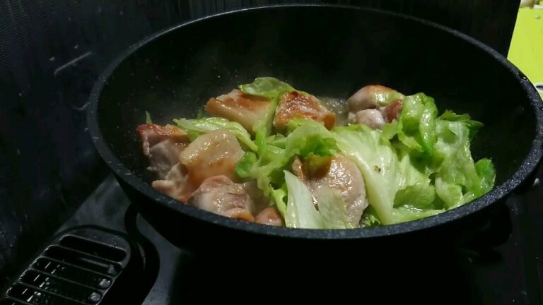 #9 料理初心者が鶏肉料理作ってみた『鶏肉とレタスの塩だれ炒め編』