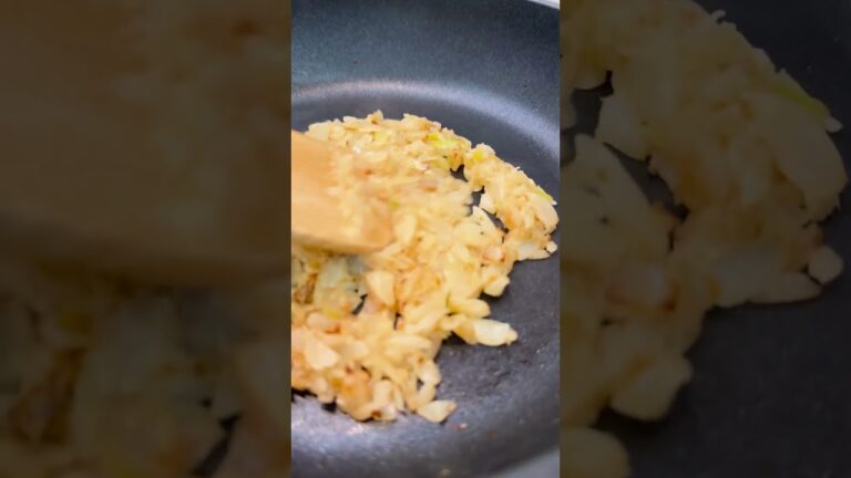 寒い日にぴったり！簡単オニオングラタン風チキンスープの作り方🍲 #料理 #山本電気#フードプロセッサー#マスタカットプラス#mastercutplus#温活 #時短レシピ#オニオングラタンスープ