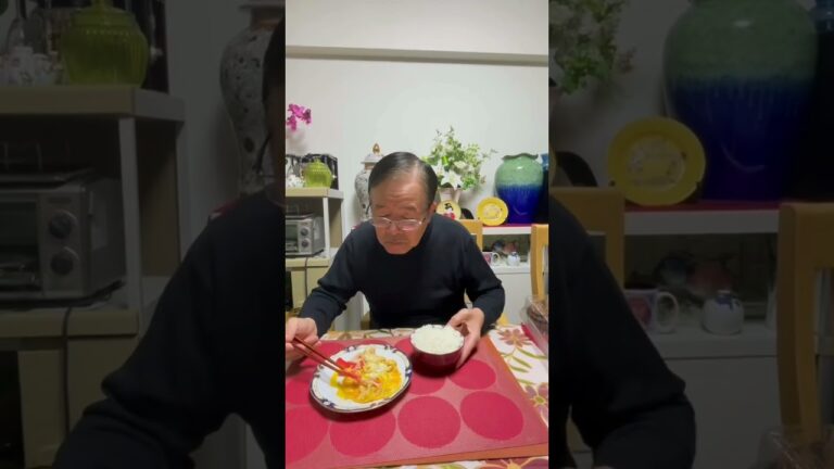 カニカマ玉子焼き#美味しい #youtubeshorts #good #like チャンネル登録よろしくお願いします。