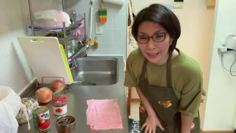 【お喋料理】夏休みは冷凍できるミートソースを大量に作る！！