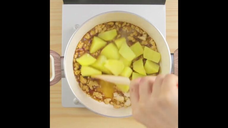 バター醤油の味がやみつきな一品です！ 絶品 鶏肉のじゃがバター煮込み #cooking  #簡単 #レシピ