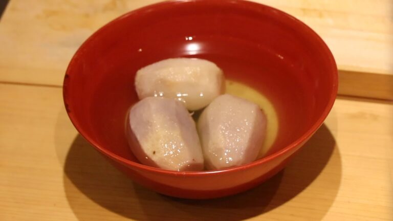 里芋をつかった簡単レシピは？プロが教える里芋の炊き合わせ
