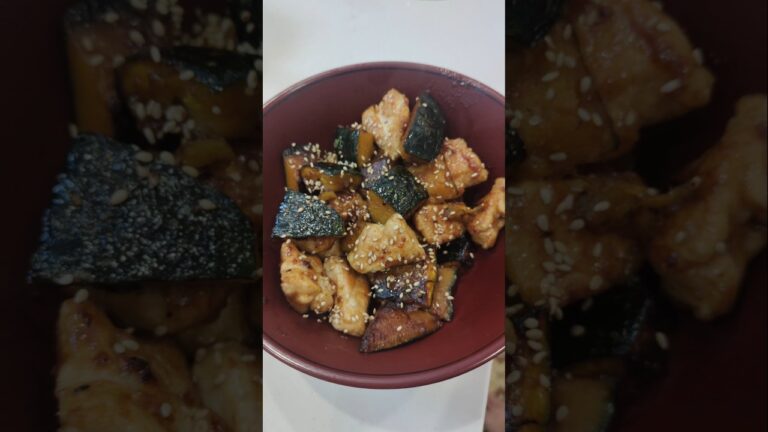 味は保証できるかぼちゃと鶏肉のごま照り炒め！#asmr #もっちゃん #cooking #food #鶏肉 #かぼちゃ #料理