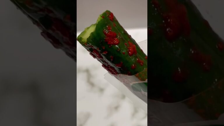 【丸かじり】きゅうり一本漬あっさりキムチ味食べてみた#shorts