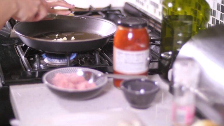 スライサーでくるくるズッキーニのヘルシーパスタを作ろう♪ | LA Lifestyle by FRIEDIA