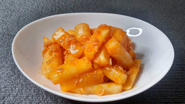 キッチングランパ流　韓国風ポリポリ大根漬け（Korean-style Crunchy Pickled Radish）