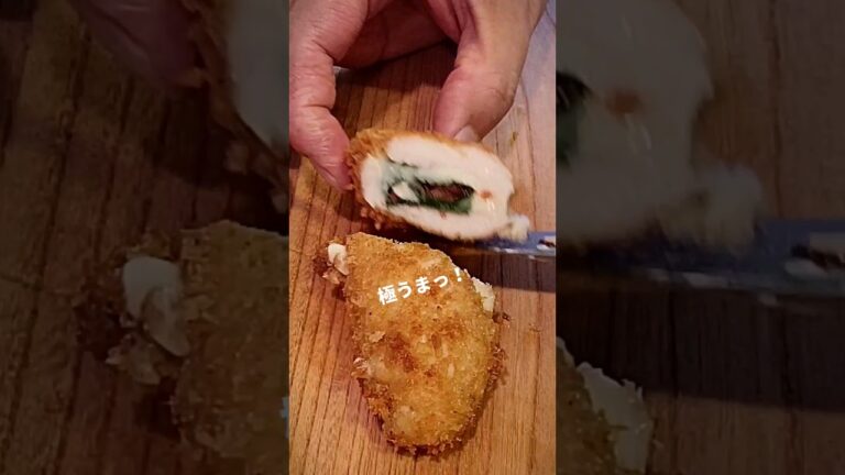 ささみに梅干し、大葉、チーズを詰めてフライにしました！極うまっ！です😊