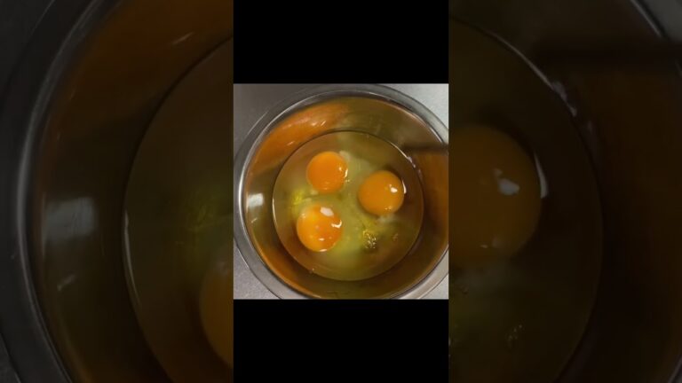 #ASMR 優しい味の卵焼きを作る #shorts #omelette #egg #asmrsounds #音フェチ
