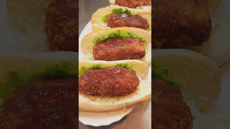 【コメ醬チキンカツサンド】旨辛すぎて美味しい〜❤️豆板醤お好きなかたにオススメ🌶️🥪🍗
