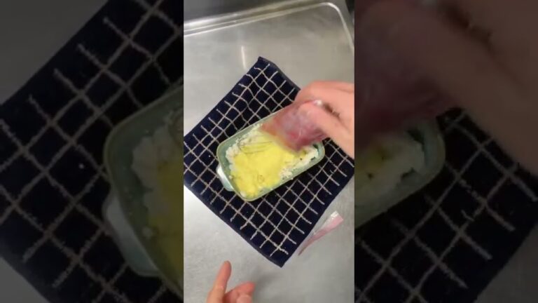 15キロ痩せた！おいしくて簡単すぎるヘルシーグラタン！塩分40%カットのコーンスープの素1袋、豆腐1丁、チーズ。これだけで味がシチューのようになります⭐️