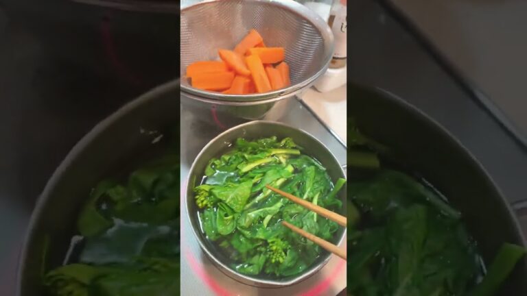 菜の花と茹でにんじんのおひたし