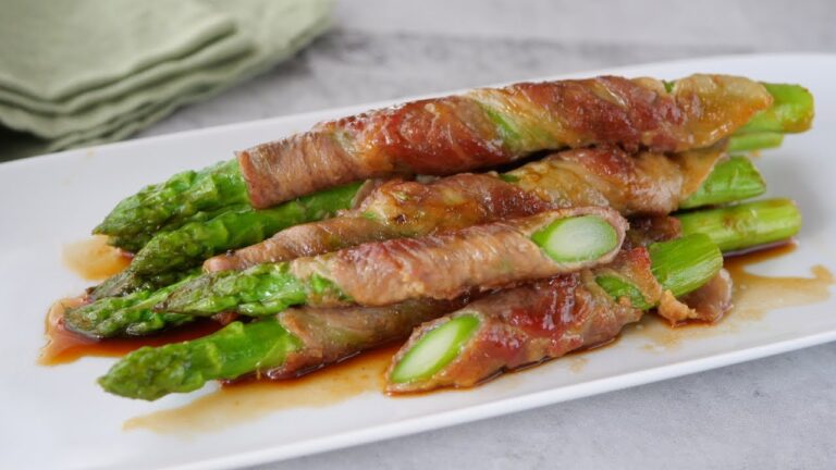 【小さなごちそう気分♡肉巻きアスパラ】「フライパンでささっと1品♪」肉で巻くなんて旨いに決まってる。「まるめし」 | Pork and asparagus rolls  teriyaki sauce