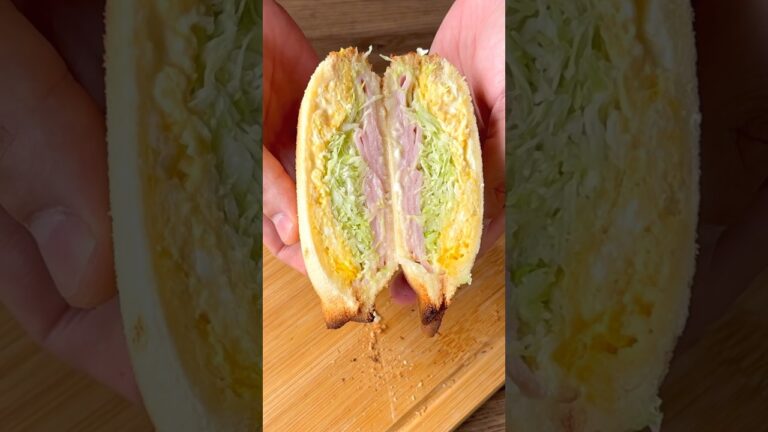【ホットサンドシリーズ】山盛りキャベツとじゅわトロハムエッグホットサンド