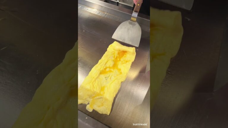 【究極】鉄板で焼くだし巻き卵が美味すぎる...🍳 #shorts