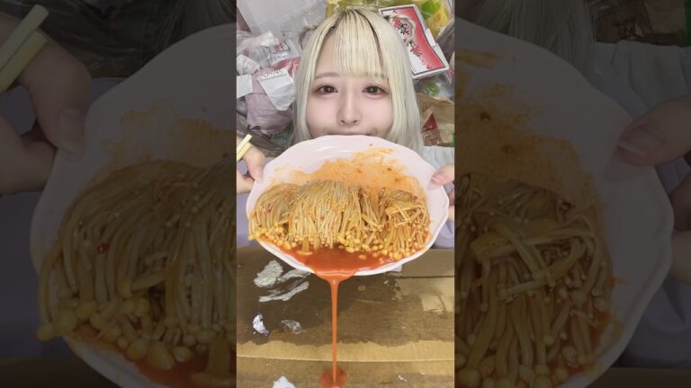 この人可哀想😖#asmr #eatingsounds #咀嚼音 #mukbang