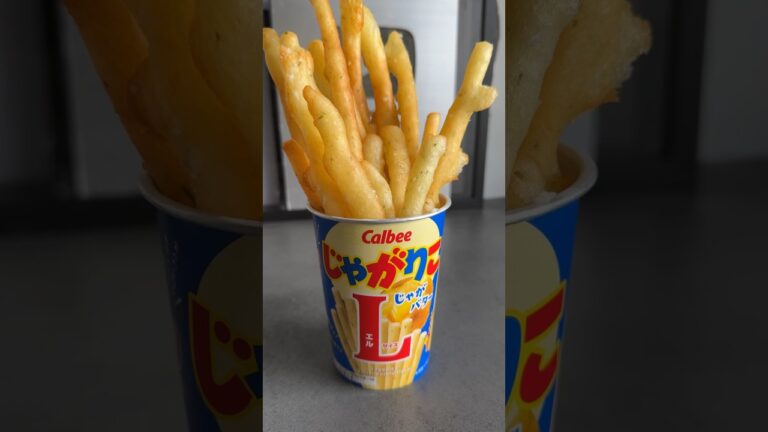 お家でじゃがりこじゃがバター作った結果ww #shorts